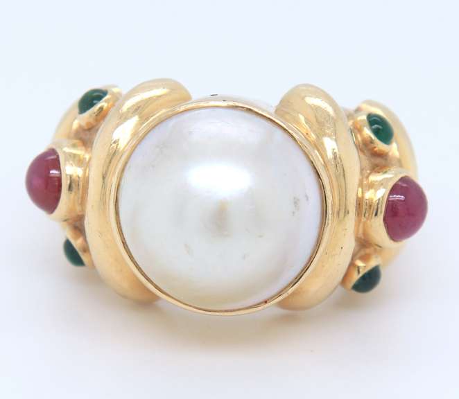 LADIES 18K GOLD AND PEARL RING