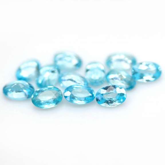 Brilliant 8.39ct sky blue Zircon set