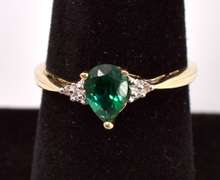 Gorgeous Green Crystal and Diamond Ring in Yellow Gold