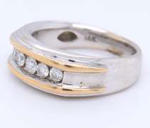 MEN'S 14K WHITE GOLD  DIAMOND BAND / RING