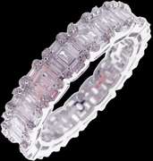 Shimmering 18k White Gold Diamond Anniversary Band