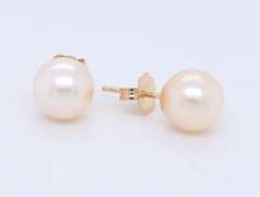 Simple Yellow Gold 7.5mm Pearl Stud Earrings