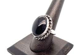 🕷Eerie 🕷 Oval Black Onyx Tibetan Silver Rope Design Ring