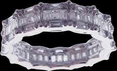 Rollicking 18k White Gold Diamond Ring