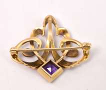 Amazing Amethyst and Pearl Pin in 14K Yellow Gold
