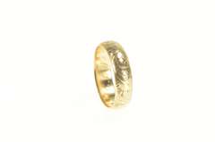 14K Yellow Gold 1940's Elaborate Etched Leaf Wedding Band Ring