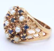 LADIES 14 KT YELLOW GOLD PEARL AND SAPPHIRE RING.