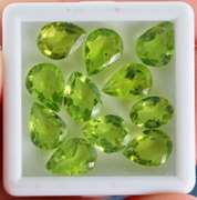 Superb 11 piece Peridot set weighing 10cts