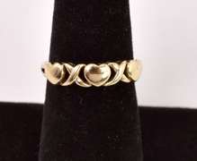 Beautiful Heart Ring in Yellow Gold