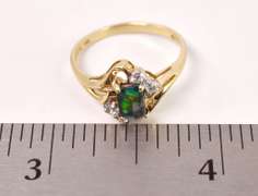 Beautiful Opal Ring in Yellow Gold
