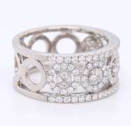 Attractive 18kt White Gold Round Brilliant Cut Diamond Band