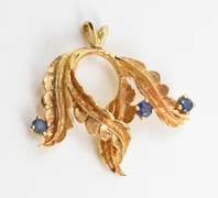 Artistic Pendant with sapphires