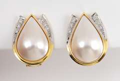 Beatiful Pear Shaped Mobe Pearl Earrings