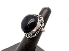 🕷Drop dead!🕷Oval Black Onyx Tibetan Silver Floral Energy Design Ring