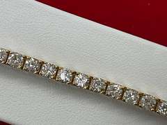 Certified Ladies Tennis Bracelet 18k gold and 9.12 carat of Natural Diamonds