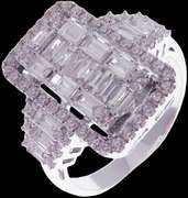 Gorgeous 18kt Solid White Gold & Diamond Ring