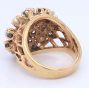 LADIES 14 KT YELLOW GOLD PEARL AND SAPPHIRE RING.