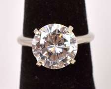 Sparkling CZ Ring in 14K White Gold