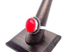 Ovular Red Coral in Tibetan Silver Rope Ring