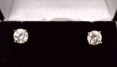 Stunning CZ Stud Earrings in 18K Yellow Gold