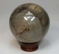 Incredible movement 1,358ct natural Agate sphere