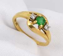 Sweet 14k Emerald & Diamond Ring