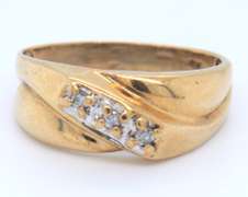 MEN'S GOLD & DIAMOND RING