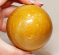 Stunning 2,410ct all natural layered yellow Agate