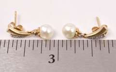 Dainty Pearl Earrings in Yellow Gold