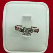 14K WHITE GOLD AND DIAMOND RING
