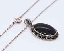 Vintage Sterling Silver Black onyx Pendant on Chain