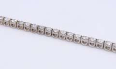 Unforgettable White Gold 3.50ctw Diamond Tennis Bracelet