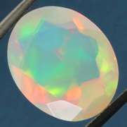 Tremendous glittering 2.51ct faceted Jelly Opal