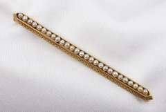 Fashionable Vintage Pearl Bar Brooch