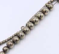 STERLING SILVER GRADUATED BEAD NECKLACE.