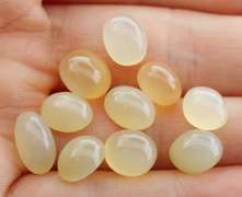 Sublime 33.33ct untreated Moonstone cabochon set
