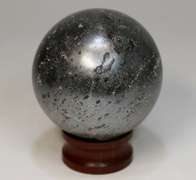 Heavy! 1,415ct Hematite sphere