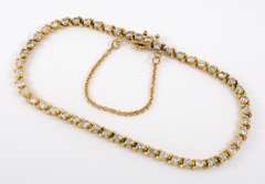 Pretty Straight Line Diamond Bracelet