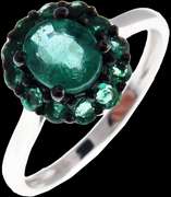 18KT SOLID WHITE GOLD & EMERALD RING