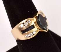 Stunning Sapphire and Diamond Ring in 14K Yellow Gold