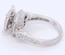 LADIES 14 KT WHITE GOLD DIAMOND RING.