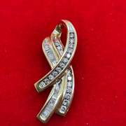 14K YELLOW GOLD AND DIAMOND PENDANT