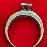 14K WHITE GOLD AND DIAMOND RING
