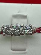 LADIES PLATINUM AND DIAMOND RING