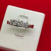 LADIES PLATINUM AND DIAMOND RING