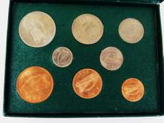 Vintage Coins of Ireland 8 Coin Set
