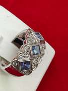 LADIES 14K WHITE GOLD , DIAMOND AND TANZANITE RING