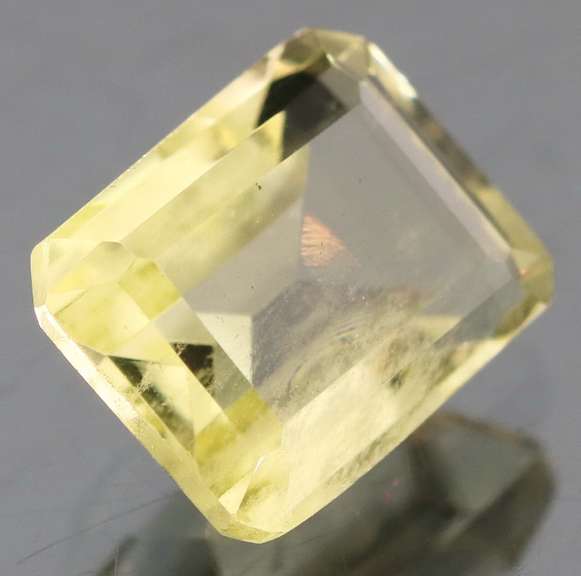 Great 4.47ct golden yellow Citrine