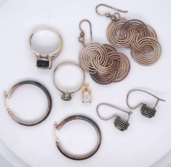 Group Lot of Vintage 925 Sterling Silver Jewelry