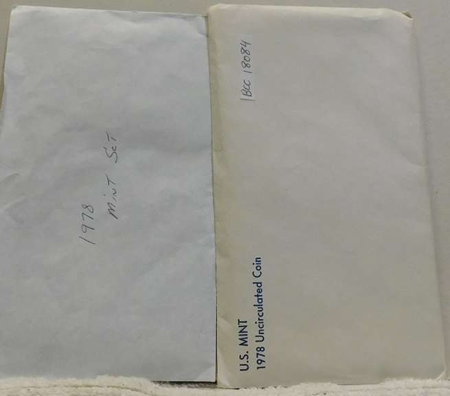 2 ea 1978 Mint Sets incl. P & D Ike Dols